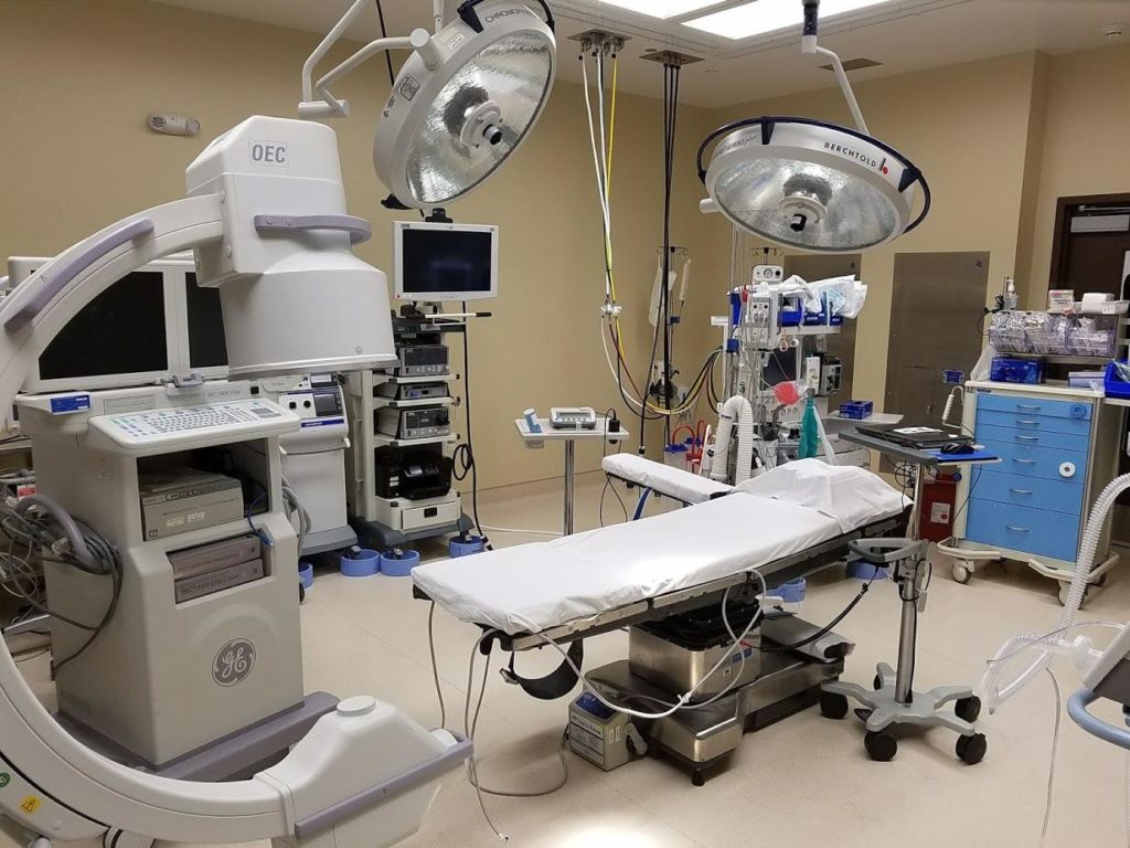 Complete operating rooms and surgery center equipment